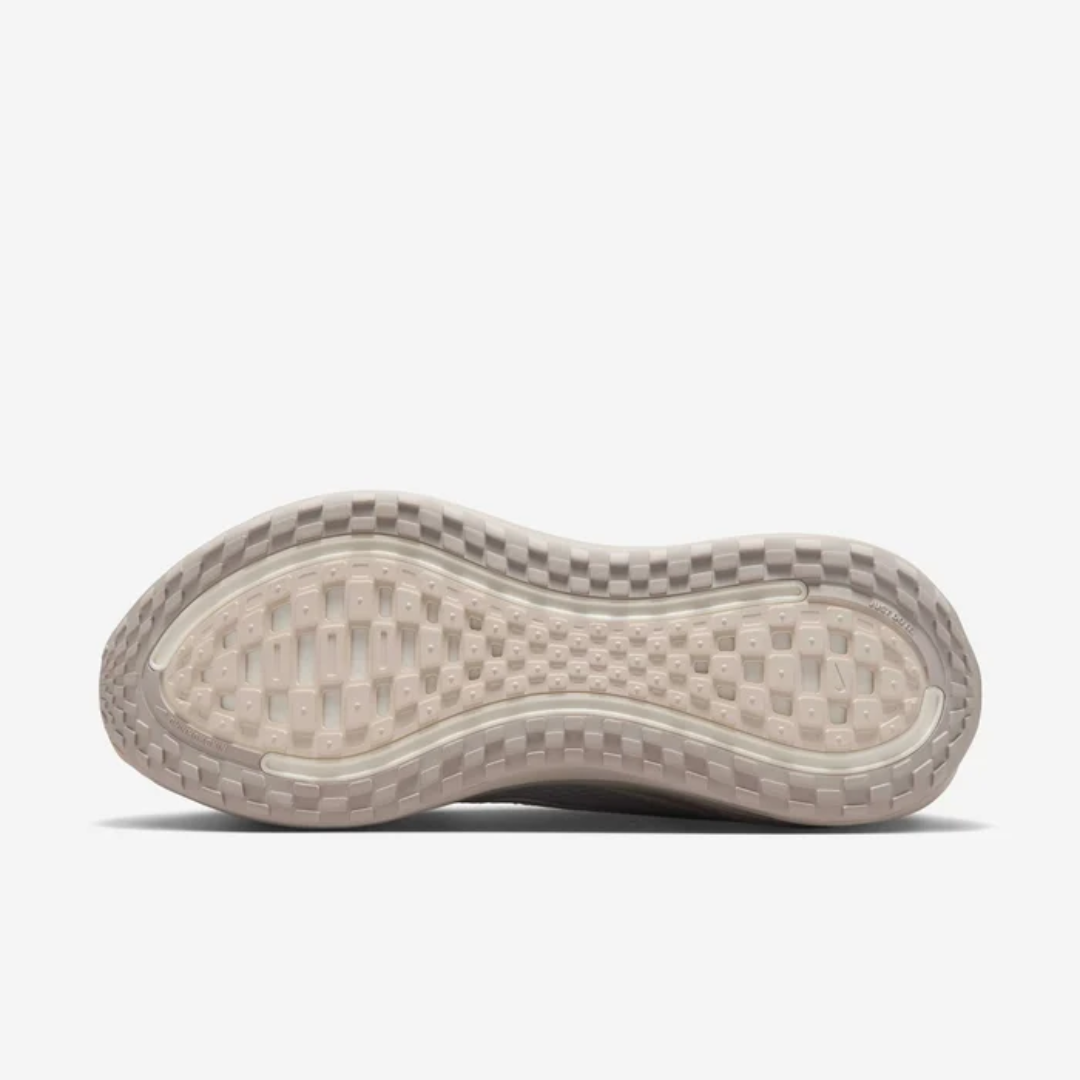 Air Zoom Vomero Plus "Light Bone"