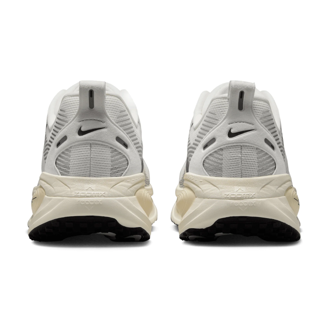 Air Zoom Vomero 18 "Coconut Milk"