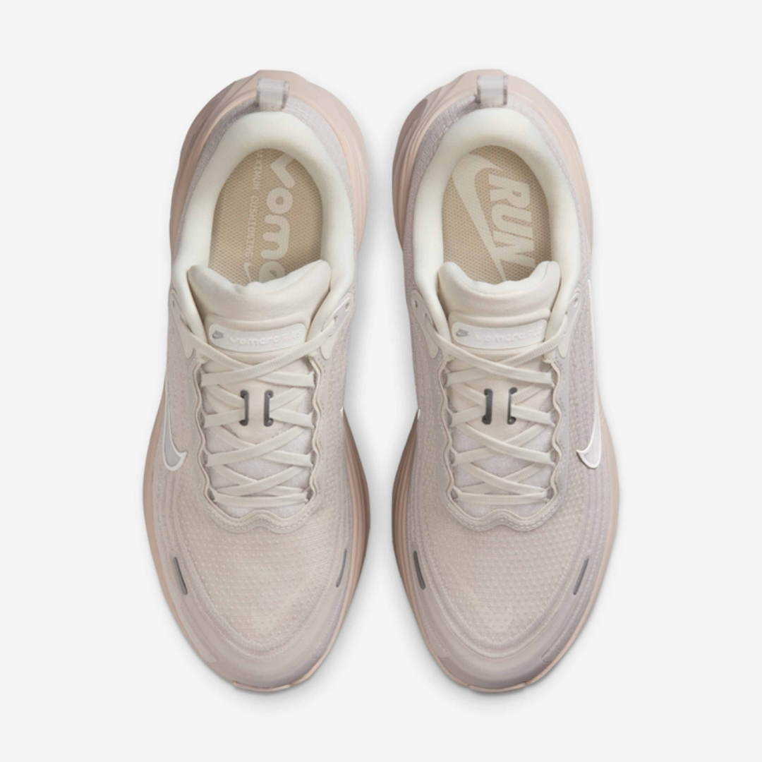 Air Zoom Vomero Plus "Light Bone"