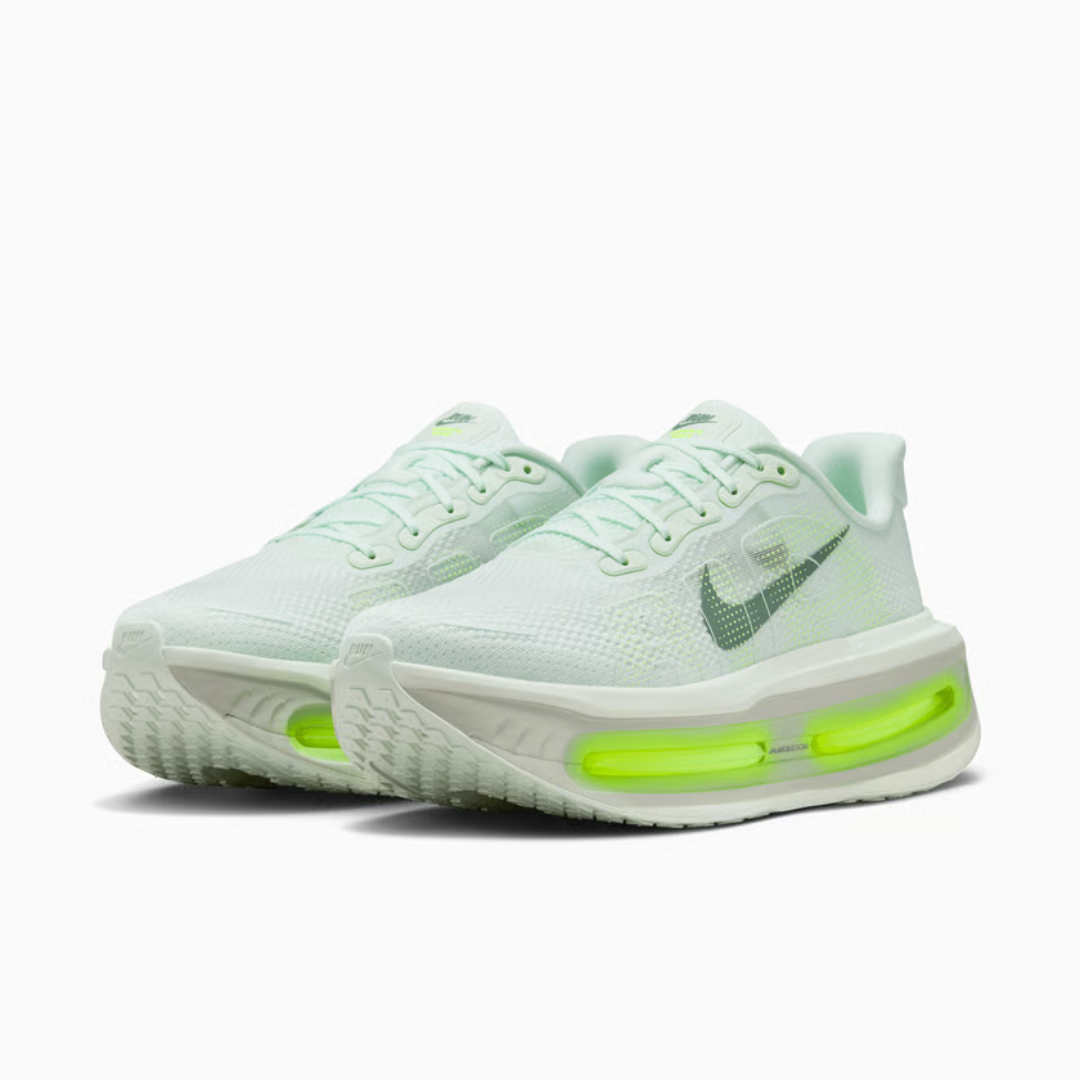 Vomero Premium "Barely Volt"