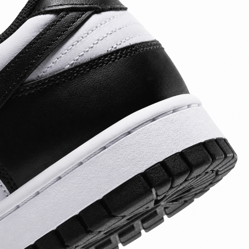 Dunk Low "Panda"